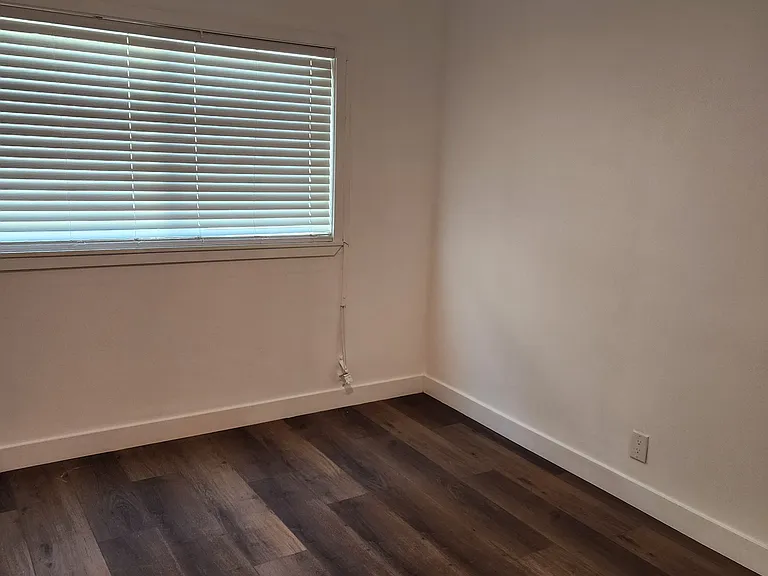 1450 S Orange Grove Ave #4 — Photo 9