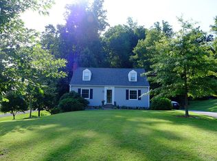 510 Spurgeon Ln, Bristol, VA 24201