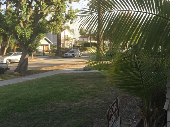 3583 Falcon Ave, Long Beach, CA 90807