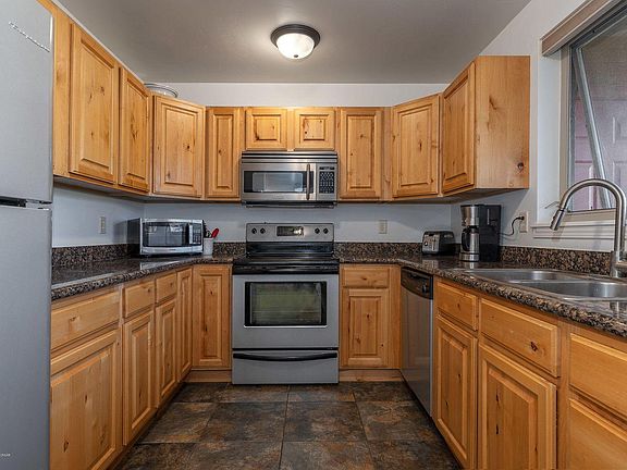 2nd image of 7552 Mountain Laurel Dr