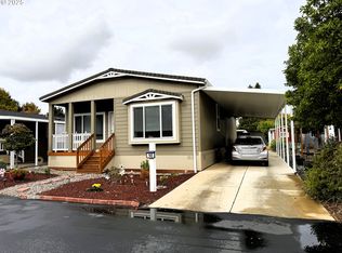 1400 Candlelight Dr, Eugene, OR