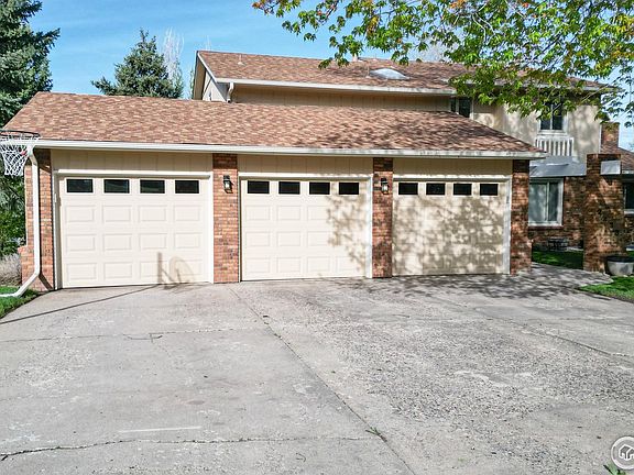 2nd image of 2433 Helena Ct