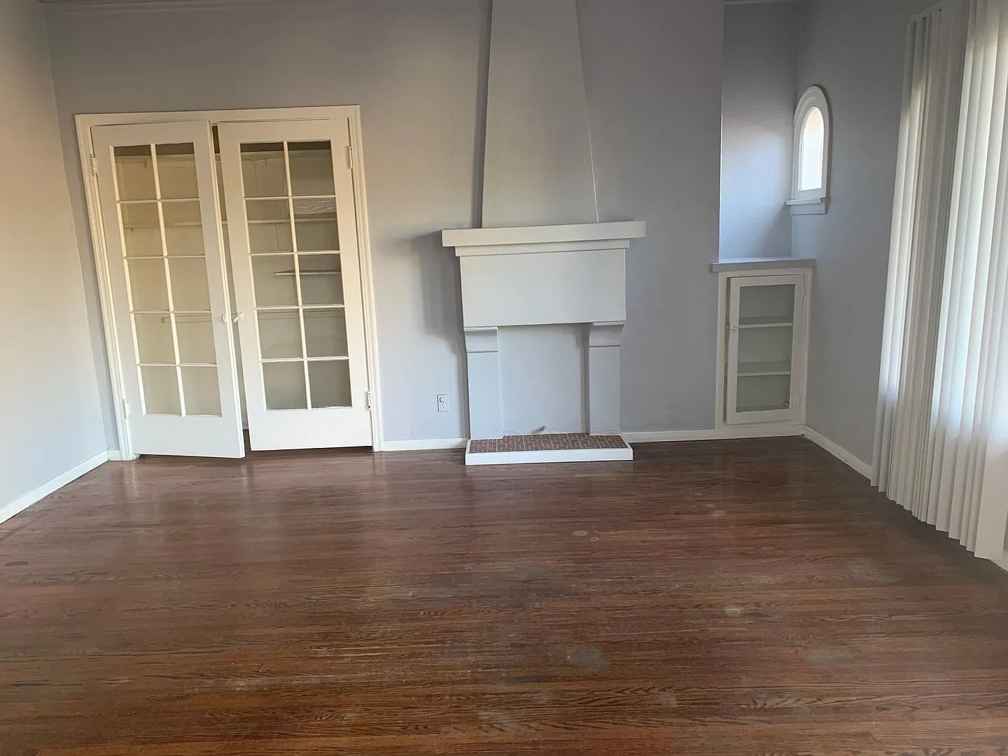 2216 Locust Avenue — Photo 4