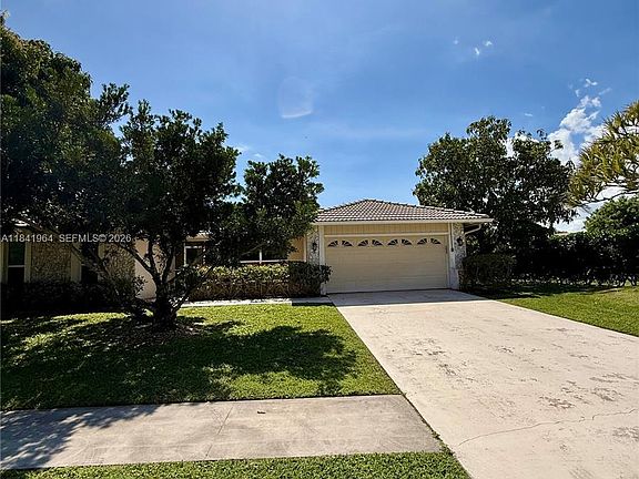 3rd image of 10126 Crosswind Rd