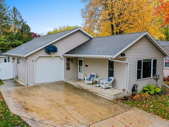 1107 Gross Ave, Green Bay, WI 54304