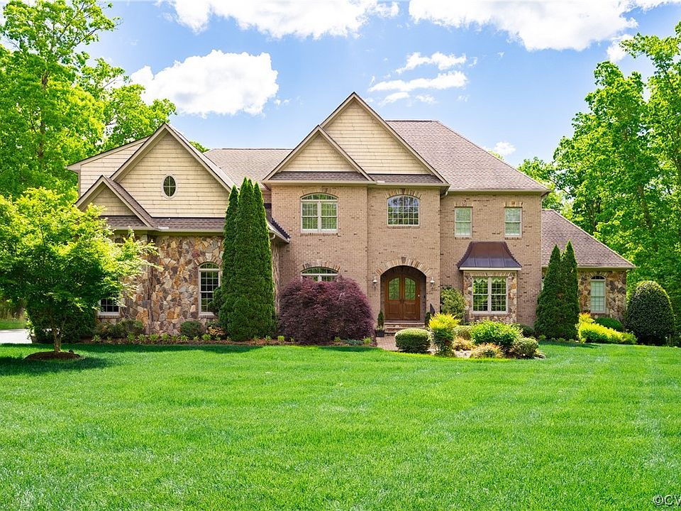 1st image of 10136 Lynnhill Ct