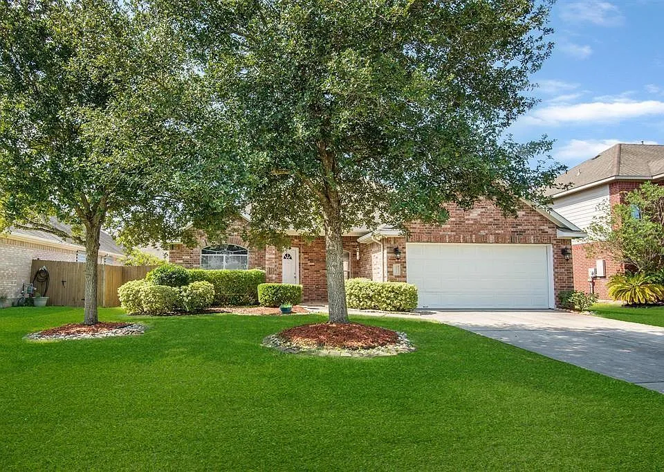 405 Magnolia Estates Dr
