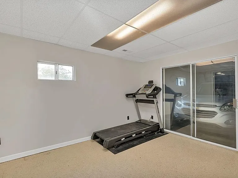 506 Acorn Ct — Photo 16