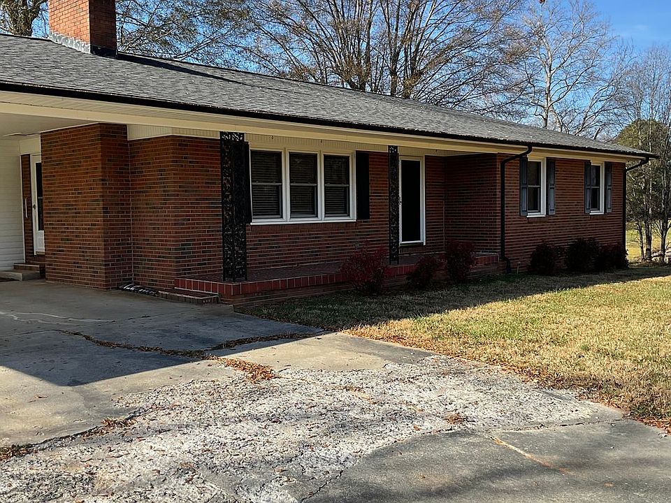 1st image of 3251 Bluegrass Ln