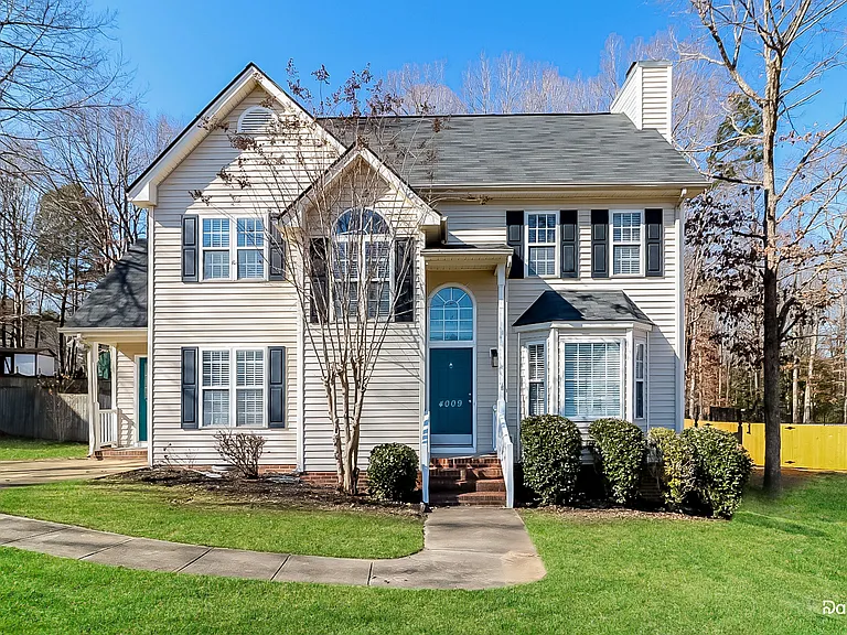 4009 Cashew Dr — Photo 1