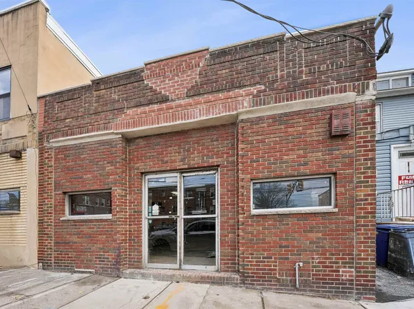 8320 John F Kennedy Boulevard image 1 of 6