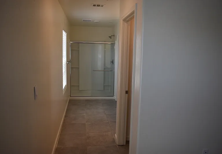 698 Jessie Dr — Photo 28