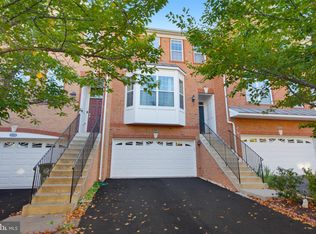 43248 Mitcham Sq, Ashburn, VA 20148