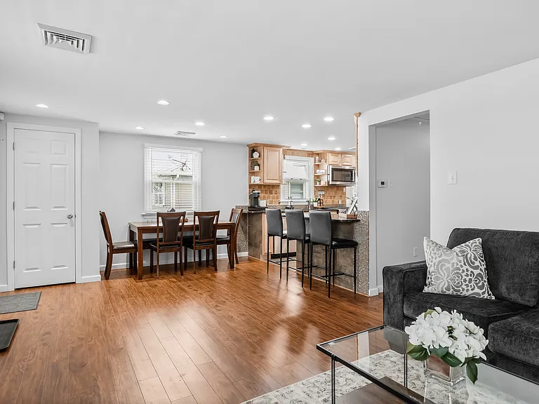 347 N Raleigh Ave #1 — Photo 5