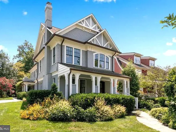 4400 Elm St, Chevy Chase, MD 20815
