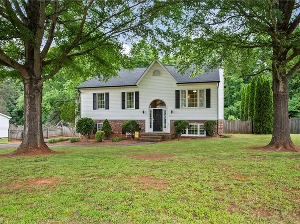 7145 Franklin Rd, Lewisville, NC 27023