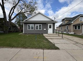 145 S Randall Avenue, Janesville, WI 53545
