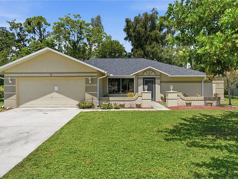 19028 Pine Run Ln — Photo 1