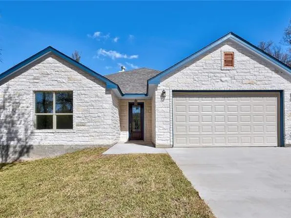 210 Lamaloa Ln, Bastrop, TX 78602