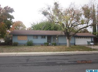1803 N Park St, Visalia, CA 93291