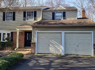 60 Sunshine Rd, Southampton, PA 18966