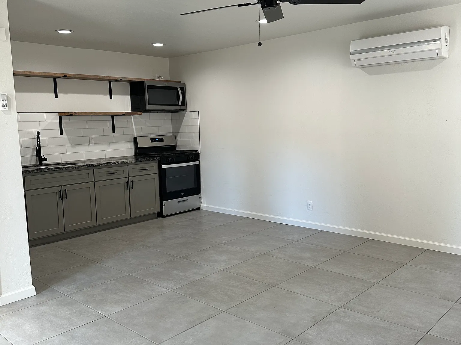 607 S Garden St — Photo 4