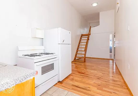 4th image of 79 Central Ave #9X