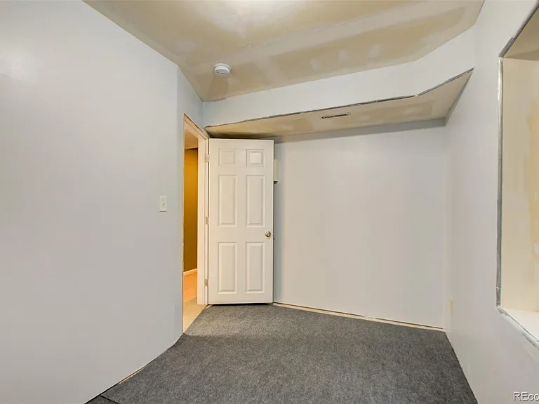 9141 Sunningdale Rd — Photo 42