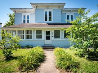 406 E 4th St, Cameron, MO 64429