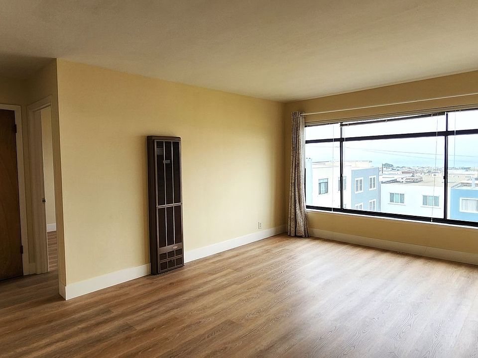 1st image of 1383 38th Ave APT 4