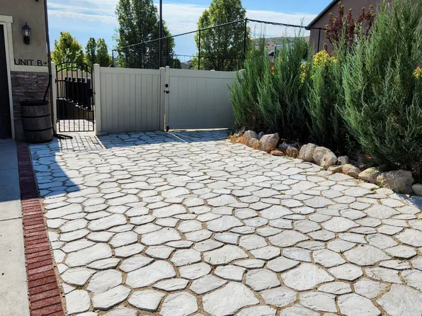 14249 S Knapper Way #B, Herriman, UT 84096