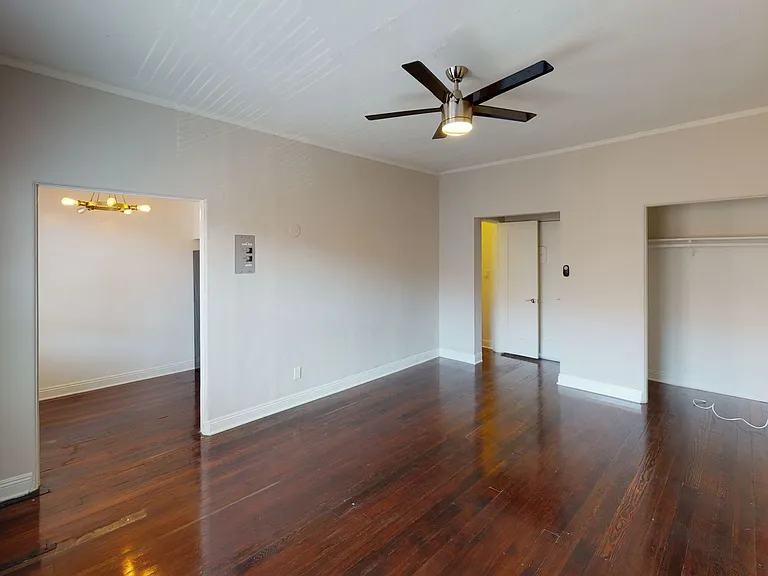 Ashmont Apartments...Art Deco Building...Newly Remodeled Apartments...CALL NOW! — Photo 8