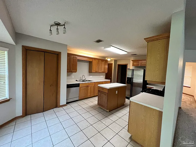 9046 Caribbean Dr — Photo 10