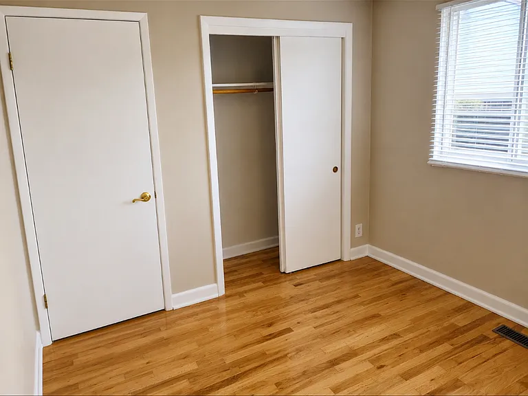 3224 N Milwaukee St — Photo 14
