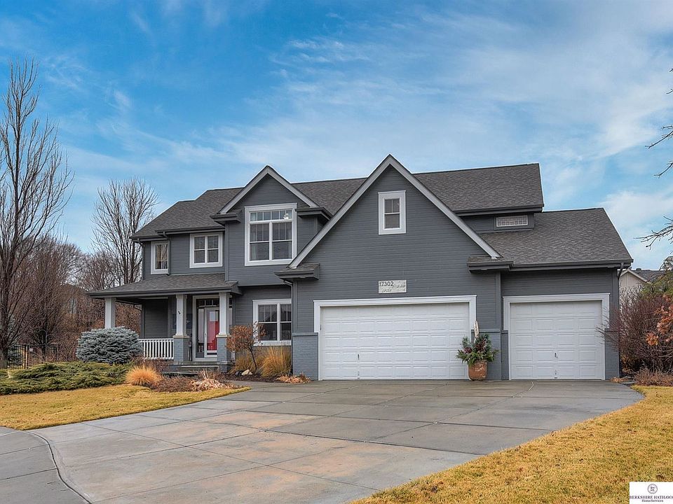 1st image of 17302 Erskine Cir