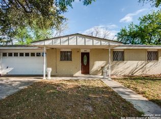 208 North St, Pleasanton, TX 78064