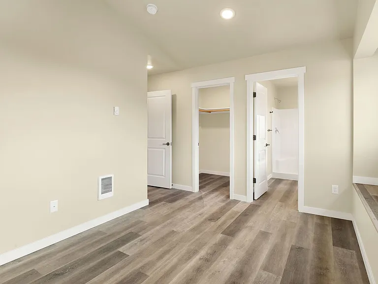 2900-2912 2924 Shore Pine Pl — Photo 22
