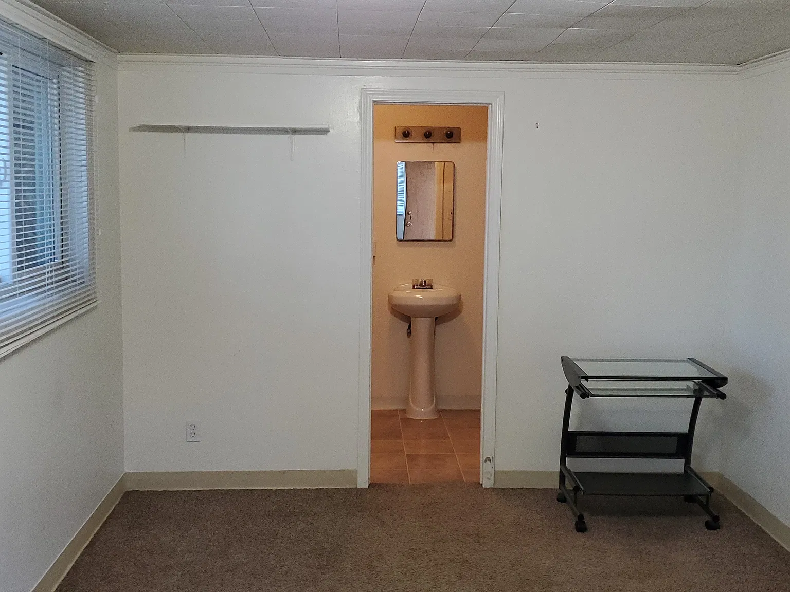 1 bed, 300 sqft, $1,175 — Photo 3