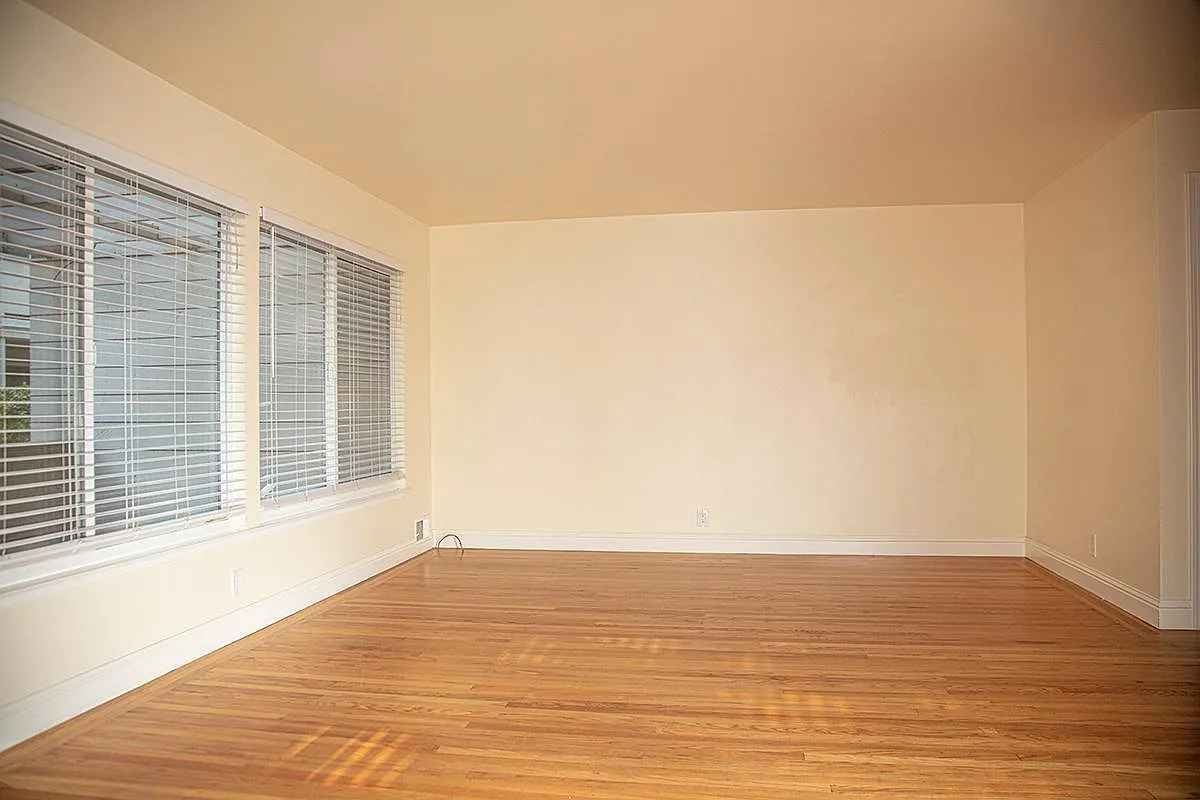Living Room - 759 Roble Ave #2