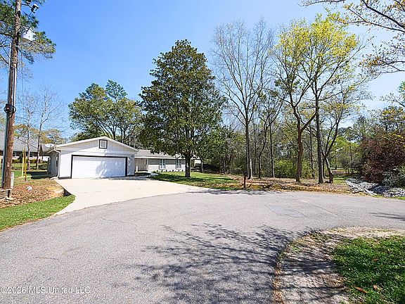 2nd image of 8820 Manoo Pl