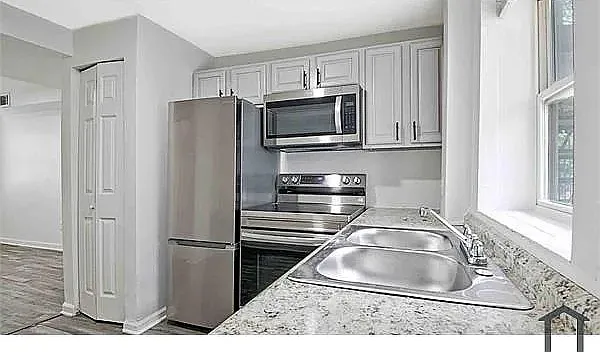 2 bed, 980 sqft, $1,250 — Photo 2