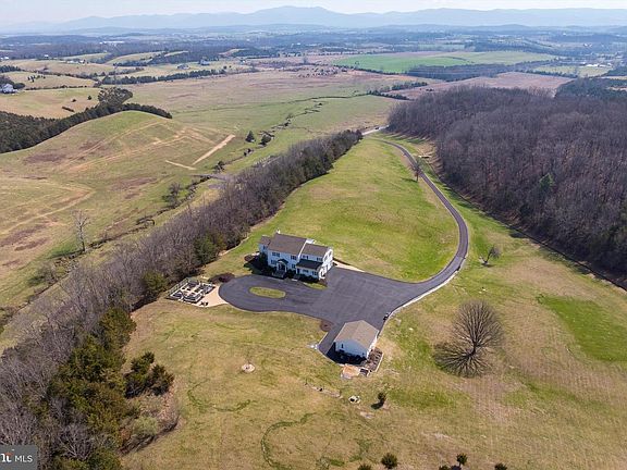 5th image of 635 Dam Town Rd