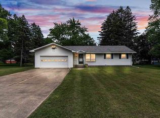 711 Fernwood Ave, Jackson, MI 49203
