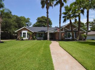 1419 Kingstree Ln, Houston, TX 77058