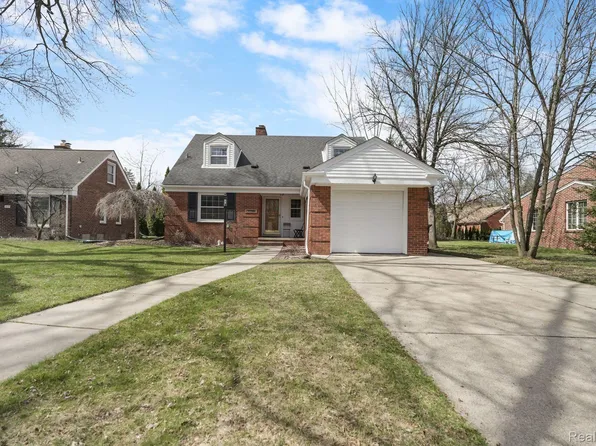 3659 Brewster St, Dearborn, MI 48120