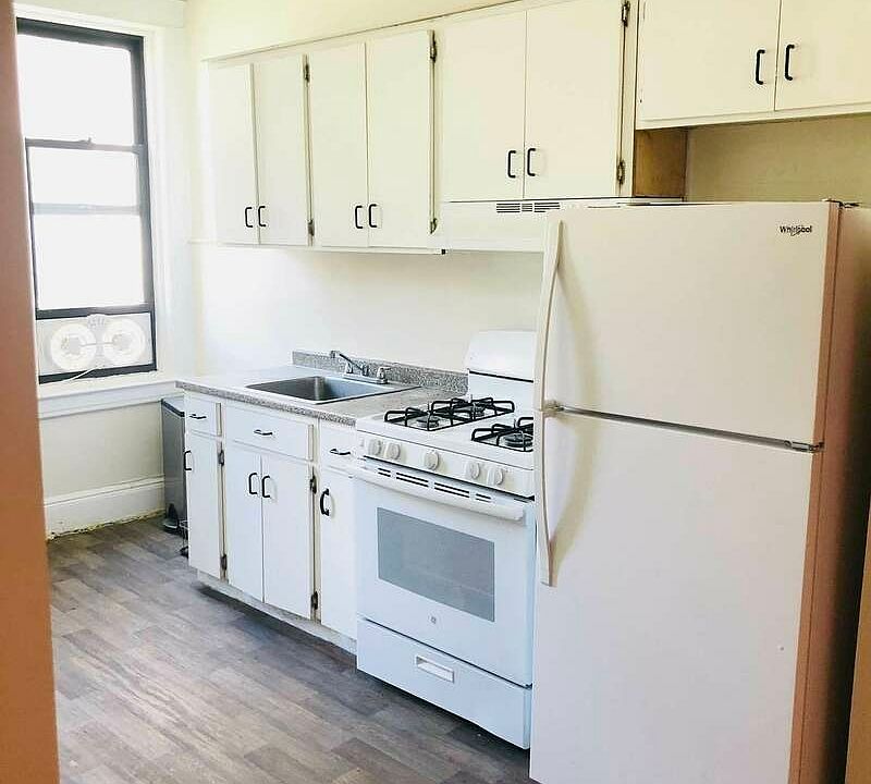 1st image of 34-06 43rd St #2R
