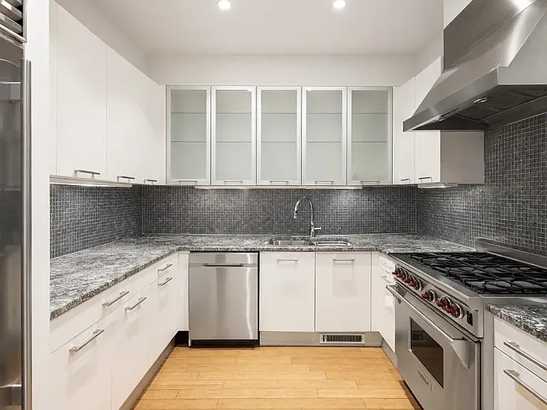 130 Fulton St #4B — Photo 10