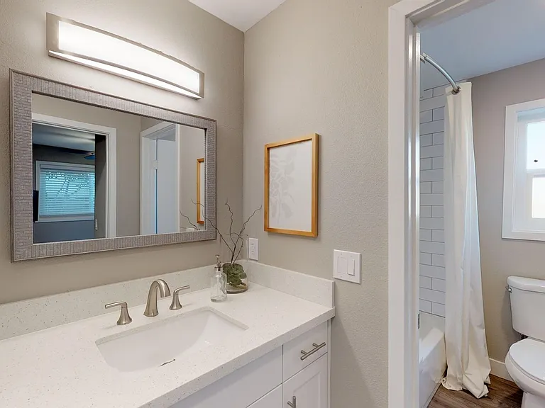 Mocha - 1 and 2 Bedroom Units in Escondido — Photo 16
