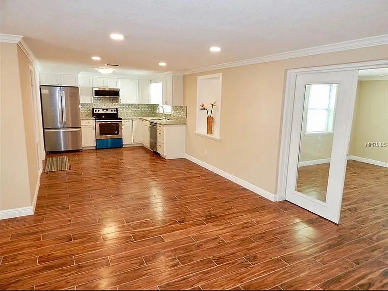 2240 Tahitian Dr — Photo 11