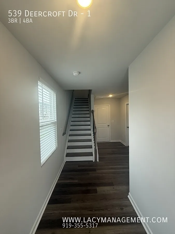 Building Photo - 539 Deercroft Dr #1